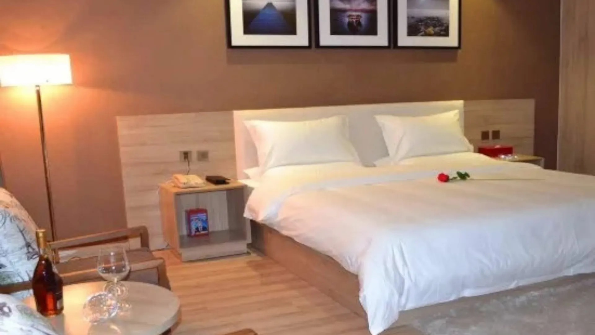 Yadu Boutique Hotel 뤄양